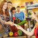 Gest INCREDIBIL într-un supermarket din Baia Mare: „Eram la casă…”
