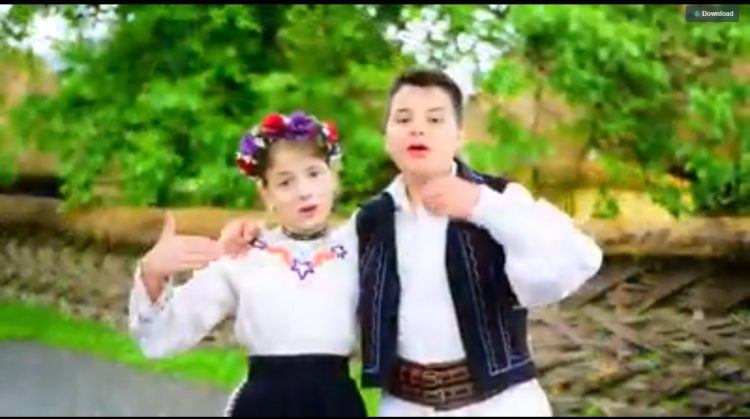 Mesajul fraţilor Pop către clasa politică: „Hai români, ieşiţi la vot, nu urâţi fără de rost” – VIDEO