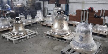 Imagini de la turnarea clopotului cel mare pentru Mănăstirea „Sfânta Ana” Rohia