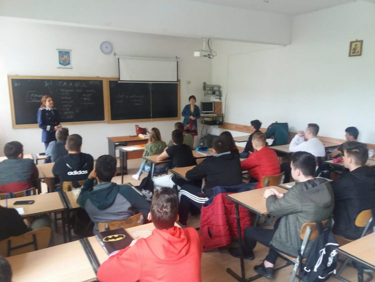 Campanie antidrog în școlile din Maramureș