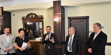Medicii activi, dar şi cei pensionaţi, recompensaţi în cadrul unei gale organizate pentru ei