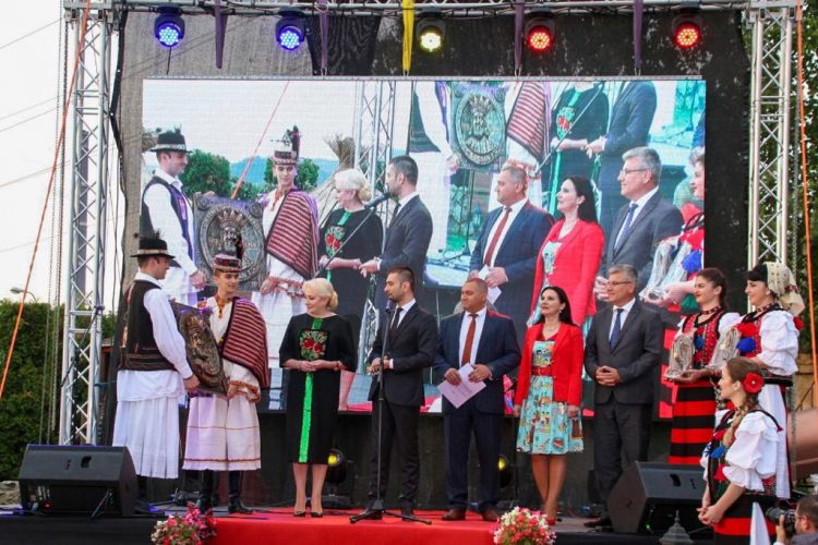 ”Zilele Maramureșului – Haida, hai în Maramureș”: Şase categorii premiate la a III-a ediție a ”Galei Ambasadorilor”