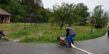 Bilanţul după ploile torenţiale din Maramureş: Cursuri suspendate şi probleme în mai multe localităţi- foto