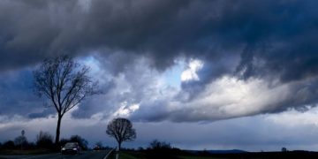 Debitul şi nivelul râului Firiza a scăzut sub cota de atenţie, dar se prelungeşte informarea meteo de VREME REA în Maramureş