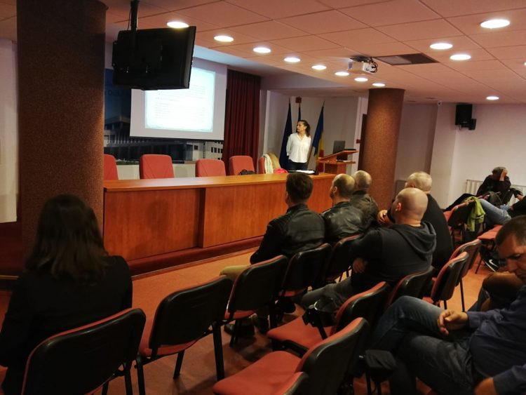 Deținătorii de detectoare de metale din Maramureş, preveniți de polițiști