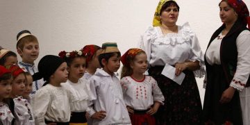 Colegiul Național „Mihai Eminescu”, de nouă ani colaborator al Festivalului internaţional de poezie „Cuvânt în lume”