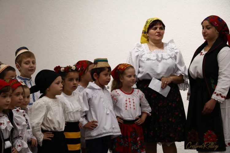 Colegiul Național „Mihai Eminescu”, de nouă ani colaborator al Festivalului internaţional de poezie „Cuvânt în lume”