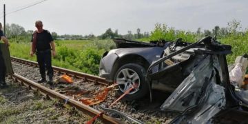 Din mașină s-a făcut acordeon. Șoferul a decedat