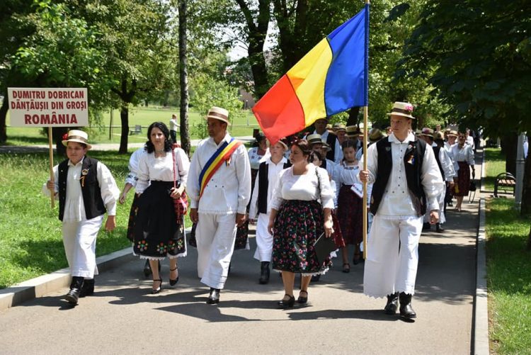 Festivalul Danțului la Șură de la Groși a ajuns la a XI-a ediţie – FOTO