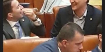 Moraliștii USR și-au dat arama pe față. Nu i-a interesat moțiunea ci doar să ajungă la putere – VIDEO