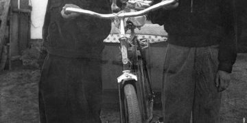 Expoziție de fotografie la Muzeul Satului: Așa văzut-a Zaharia – improvizații într-o lume captivă