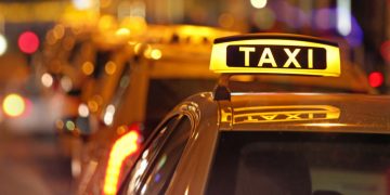 Taximetrist amendat cu 1.000 de lei pentru că a refuzat o cursă