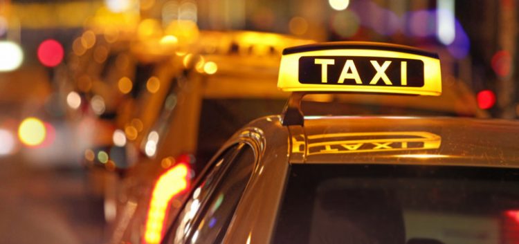 Taximetrist amendat cu 1.000 de lei pentru că a refuzat o cursă