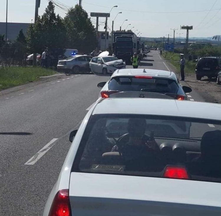 Accident rutier cu trei victime, pe Bd. Independenţei din Baia Mare – FOTO