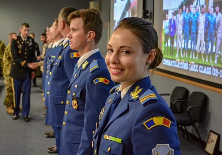 O româncă, șefă de promoție în SUA