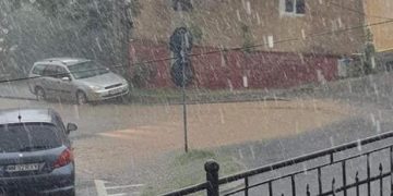 Rupere de nori la Cavnic. Centrul orașului este sub ape – FOTO