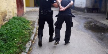 Tineri din Ulmeni, băgaţi la zdup pentru lovire sau alte violenţe şi tulburarea ordinii şi liniştii publice