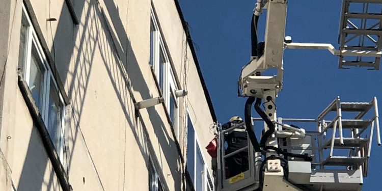 IMAGINI INEDITE! Tânărul care a pus pe jar autoritățile, a renunțat la ideile sinucigașe