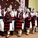 Lecţie de dans popular pentru americani la Sighetu Marmaţiei