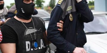 PERCHEZIȚII în Dej | Procurorii DIICOT, cu autoritățile din Olanda, Belgia și Germania au destructurat o mega-rețea de trafic de droguri