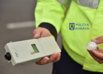 Şofer oprit în trafic la Ocna Şugatag. Poliţiştii au avut un şoc după ce au văzut etilotestul