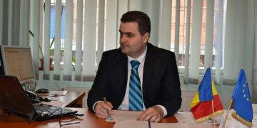 Gabriel Leș în cadrul unei conferințe internaționale