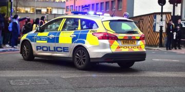 Un român a murit, iar altul a fost grav rănit, în urma unui incendiu premeditat la Londra