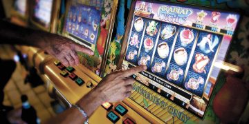 Unități economice care dețin jocuri de noroc din Seini, luate la puricat de poliţişti