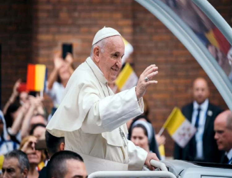 Papa Francisc, la Blaj, după beatificarea celor şapte episcopi: Apar ideologii care încearcă să-i dezrădăcineze pe oameni din cele mai bogate tradiţii