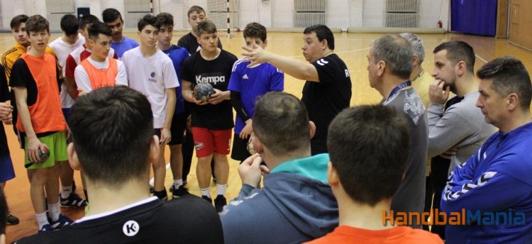 HANDBAL – Plan Talent începe duminică la Plopeni – 56 de tineri handbaliști, 7 de la cluburi din Baia Mare