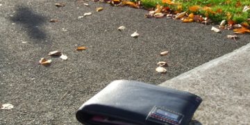 Studiu inedit. 17.000 de portofele, „pierdute” în 40 de ţări pentru a testa onestitatea oamenilor