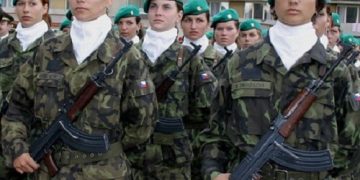 Angajări Armată 2019. Peste 1500 de posturi pentru soldaţi şi gradaţi profesionişti