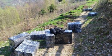 Peste 14.000 pachete țigări confiscate la frontiera de nord
