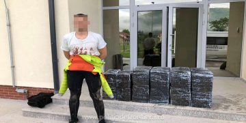 Peste 10.000 pachete cu țigări, confiscate la Valea Vişeului şi la Sarasău
