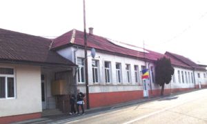 Cămin de bătrâni încălzit de panouri solare