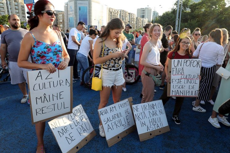 Viaţă de artist: sporuri de vătămare, hrană și viață grea