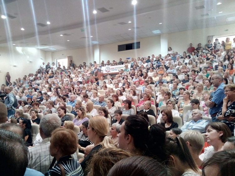 Peste 600 de băimăreni la o lansare de carte