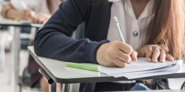 Candidată la Medicină, eliminată din examen după ce a primit un mesaj RO-ALERT