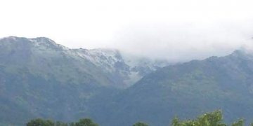 Iarna s-a instalat în Maramureș. A nins din nou la Borșa – FOTO