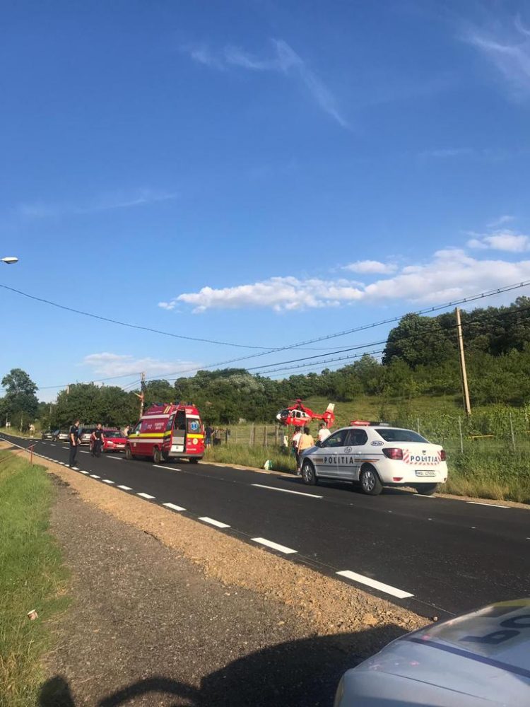 Bărbat din Bistriţa, spulberat de o maşină condusă de o şoferiţă. A fost solicitat elicopterul SMURD