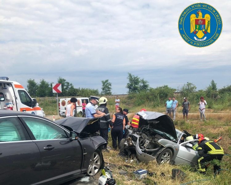 Coliziune violentă între două autoturisme, pe DN 19F la Odoreu. Una dintre maşini înmatriculată în Maramureş – foto