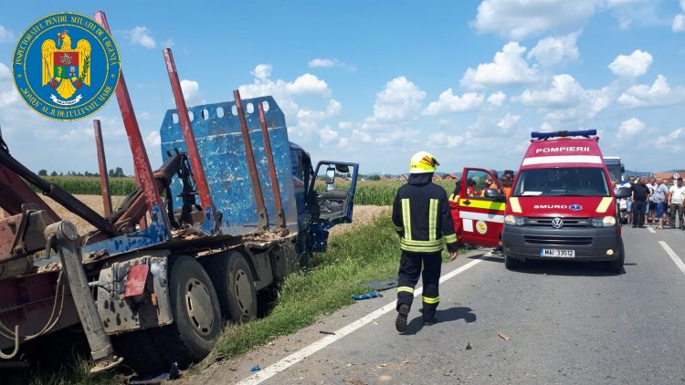 Accident mortal în judeţul Satu Mare, cu implicarea unui camion înmatriculat în Maramureş