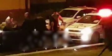 Scandal în plină stradă. Polițiștii băimăreni au fost nevoiți să intervină