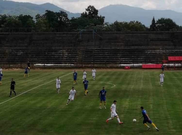 FOTBAL – Meci amical – CS Minaur remizează cu CFR II Cluj în primul amical de pe teren propriu