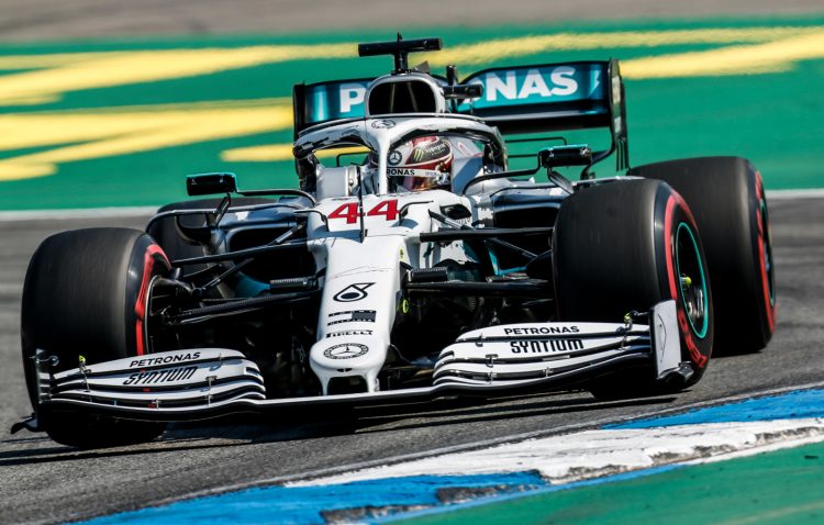 FORMULA 1 – Lewis Hamilton a obținut pole position la Hockenheim