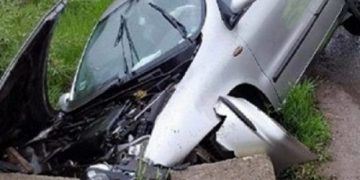 Un primar a făcut accident cu mașina instituției