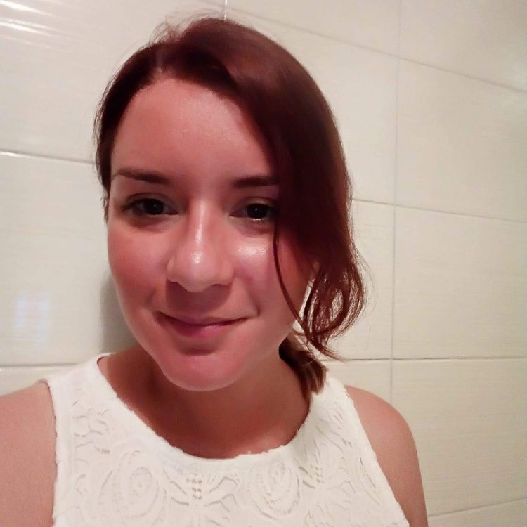 Poliţia cere ajutor pentru găsirea Simonei. Tânăra este dispărută de trei zile