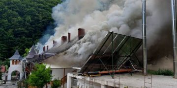 Incendiu puternic la cel mai vechi aşezământ monahal ortodox din Transilvania
