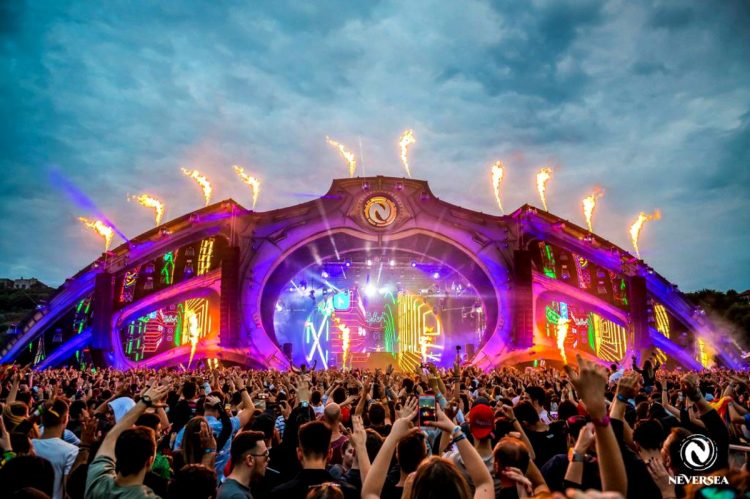 Surpriza de proporții la Neversea. Reacția publicului, genială – VIDEO