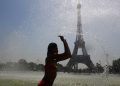 Europa se topeşte, sub al doilea val de caniculă care a doborât record după record în ultimele ore